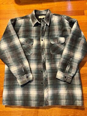 Wilderness Men’s Plaid Lined Button Front Shacket Jacket Pockets 2XL Gray White